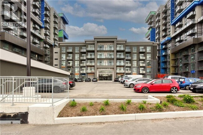 460 Dundas St E in Hamilton, ON - Building Photo - Building Photo