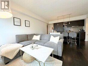 88 Harbour St in Toronto, ON - Building Photo - Building Photo