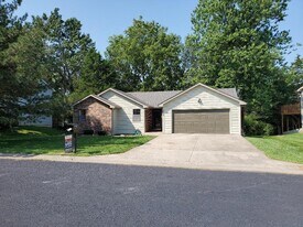 3609 Madera Dr in Columbia, MO - Building Photo