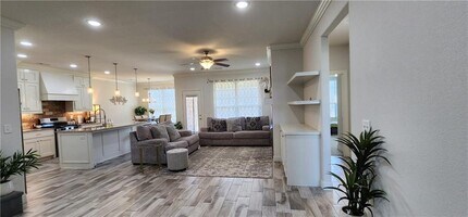 1001 W Ashmore Landing Loop in Centerton, AR - Building Photo - Building Photo