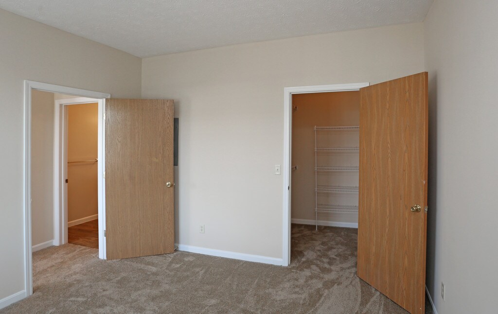 Sanctuary Place Apartments in Hebron, KY