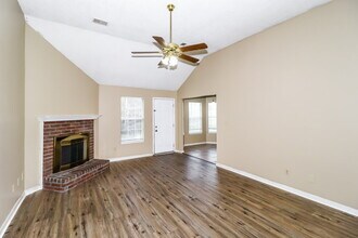7576 Baysweet Dr in Memphis, TN - Building Photo - Building Photo
