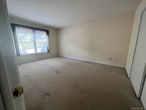 310 Jersey Ave in Greenwood Lake, NY - Building Photo - Building Photo