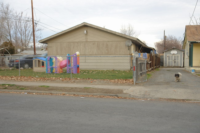 405 Cherry Ave in Yakima, WA - Building Photo - Building Photo