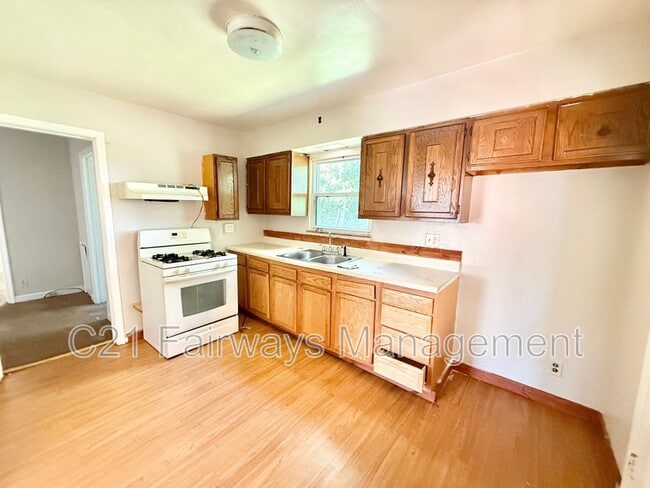 2527 Versailles Ave in McKeesport, PA - Building Photo - Building Photo