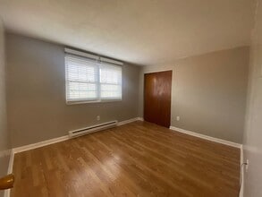 16a Mayberry Dr in Westborough, MA - Building Photo - Building Photo