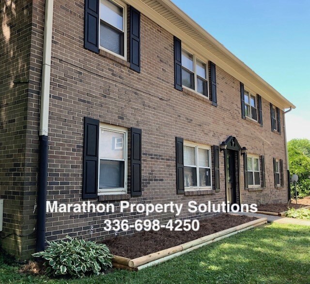 409 Sykes Ave in Greensboro, NC - Building Photo