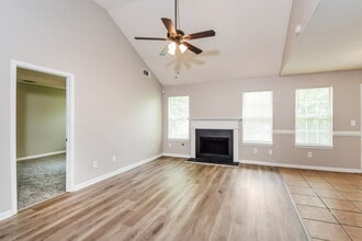 2777 Ward Lake Ln in Ellenwood, GA - Building Photo - Building Photo