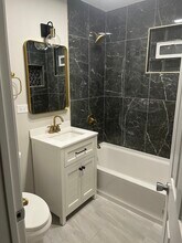 8720 S May St in Chicago, IL - Building Photo - Building Photo