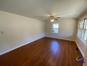 107 Springdale Dr in Warner Robins, GA - Building Photo - Building Photo