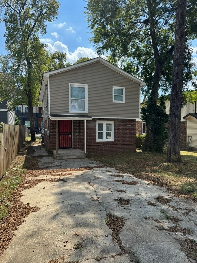 property at 2406 Hyde St