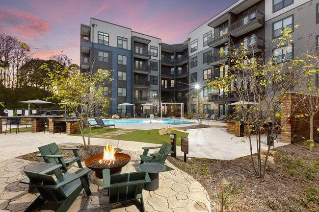 NOVEL West Midtown by Crescent Communities
