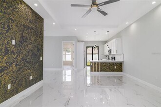 20 Pine Hill Ln in Palm Coast, FL - Building Photo - Building Photo