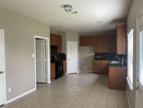 2209 Jefferson Crossing Dr in Conroe, TX - Building Photo - Building Photo