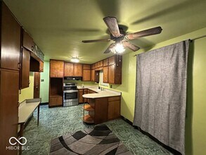 315 David Lind Dr in Indianapolis, IN - Building Photo - Building Photo