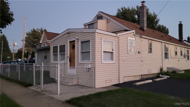 property at 2 Balzac Ct
