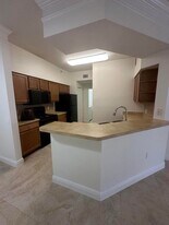 9901 Baywinds Blvd in West Palm Beach, FL - Building Photo