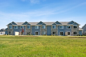 2232 Eversull Ln in North Liberty, IA - Building Photo - Building Photo