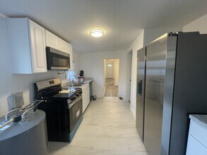 852 Brook St in Lynchburg, VA - Building Photo - Building Photo