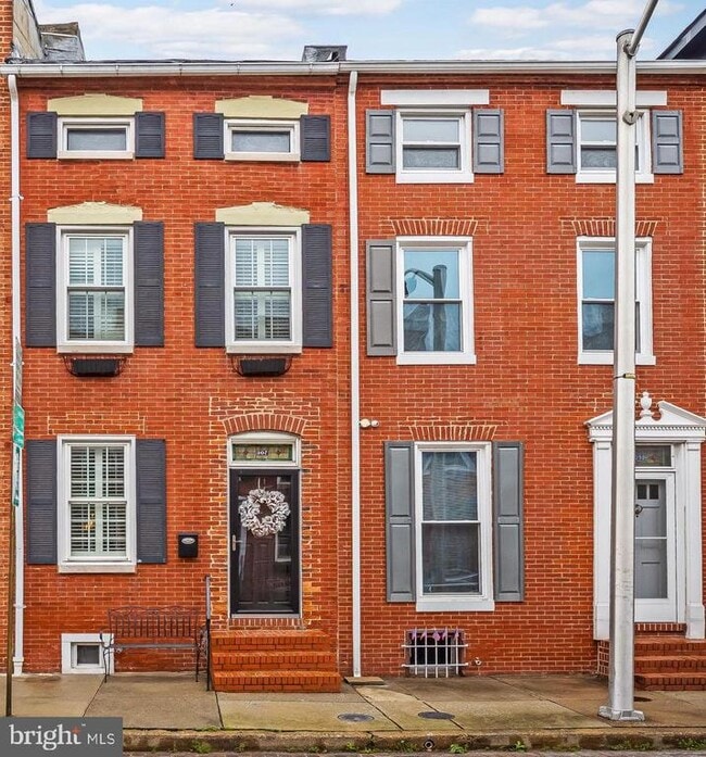 property at 307 S Exeter St