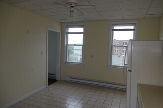 55 Gore St, Unit 3 in Cambridge, MA - Building Photo - Building Photo