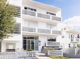 4015 Indian Creek Dr in Miami Beach, FL - Building Photo