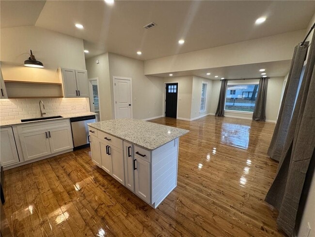 property at 716 N Madison St