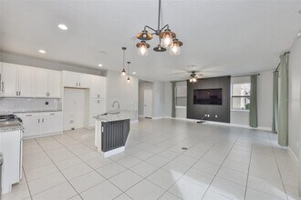 6207 Voyagers Pl in Apollo Beach, FL - Building Photo - Building Photo