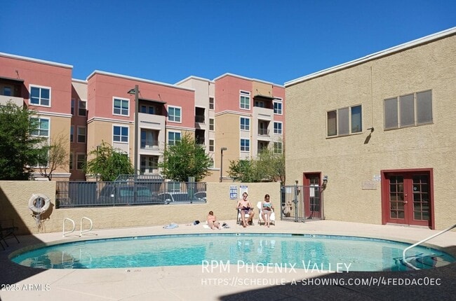 property at 1014 E Spence Ave