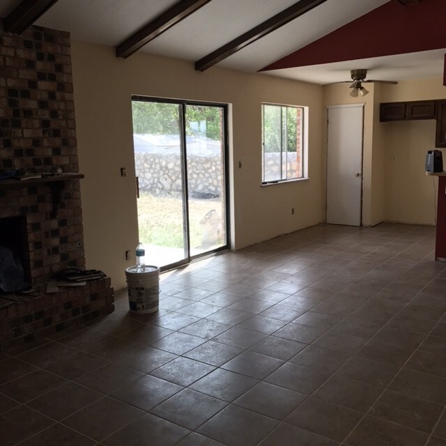 11320 Bunky Henry Ln-Unit -Single in El Paso, TX - Building Photo