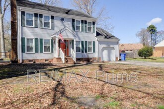 412 Saddle Ct in Chesapeake, VA - Foto de edificio - Building Photo