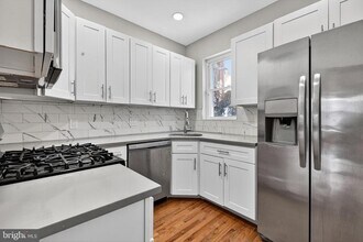 2543 Nicholas St in Philadelphia, PA - Building Photo - Building Photo