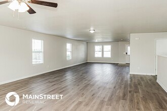 100 Waterway Dr in Meridianville, AL - Foto de edificio - Building Photo