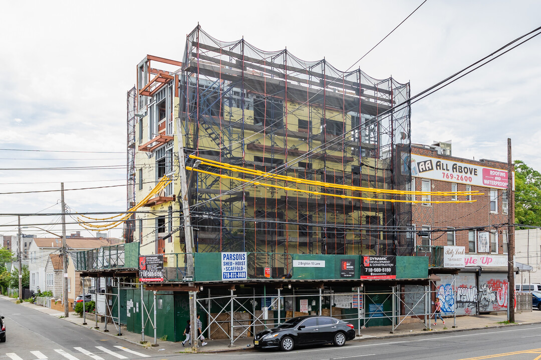 2 Brighton 10th Ln in Brooklyn, NY - Building Photo