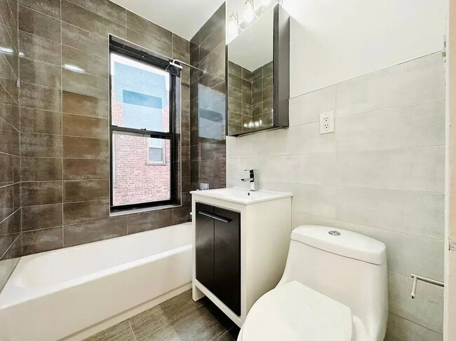 property at 33 Lenox Rd