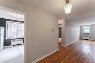 30-11 Parsons Blvd in Queens, NY - Building Photo - Building Photo