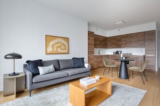 171 Suffolk St in New York, NY - Building Photo - Building Photo