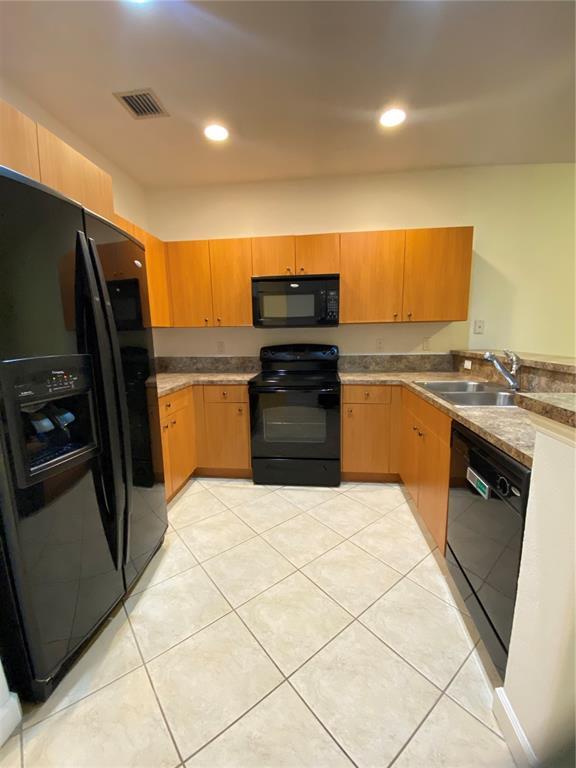3503 NW 14th Ct in Lauderhill, FL - Foto de edificio - Building Photo