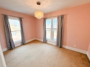 78 Garfield Ave in Galesburg, IL - Building Photo - Building Photo