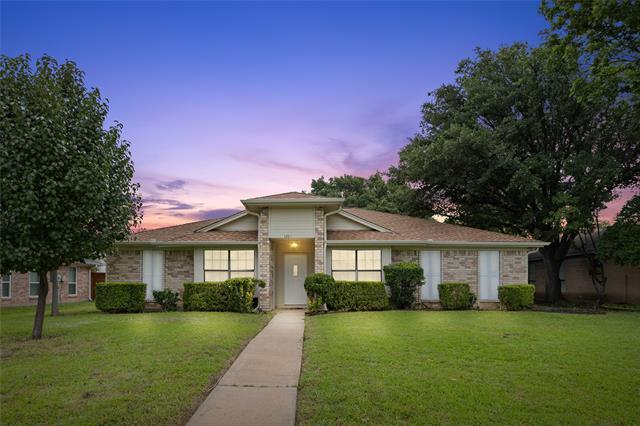 1201 Seabrook Dr in Plano, TX - Building Photo
