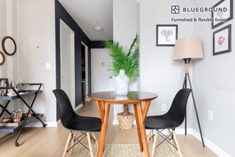 535 W 23rd St in New York, NY - Building Photo - Building Photo