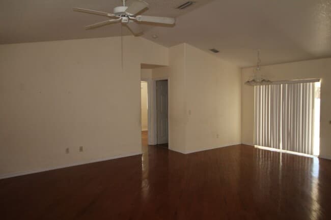 4765 Cornsilk Terrace in North Port, FL - Building Photo - Building Photo