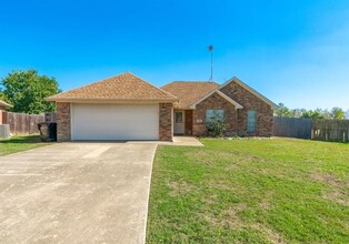 2210 Kaitlyn Cir in Caddo Mills, TX - Building Photo - Building Photo