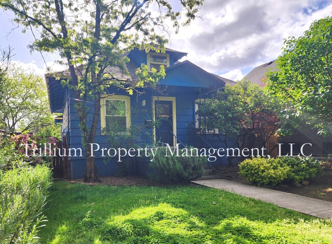 property at 4542 NE 32nd Pl