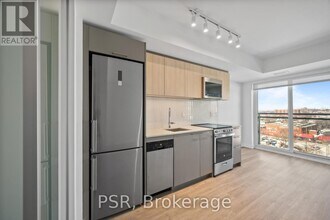 299 Campbell Ave in Toronto, ON - Building Photo - Building Photo