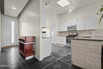 14267 Richard Wiles in El Paso, TX - Building Photo - Building Photo