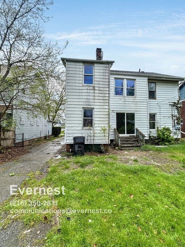 3445 Martin Luther King Jr Dr in Cleveland, OH - Building Photo - Building Photo