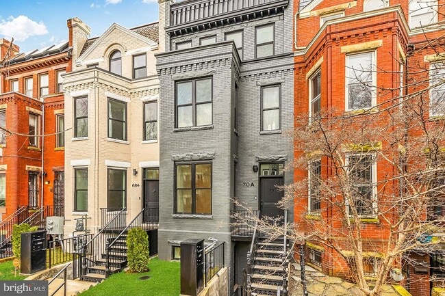 property at 70 Q St NW