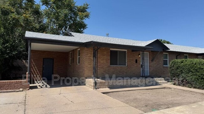 property at 1017-1019 N Elizabeth St