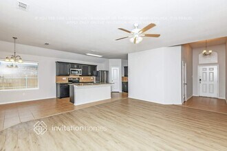 8921 Cold Harbor St in Fort Worth, TX - Foto de edificio - Building Photo